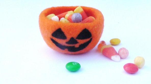 Halloween needle felted jack o'lantern candy bowl